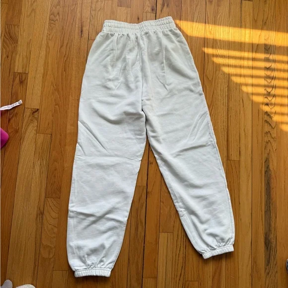 White YoungLA Logo Sweats - Picture 5 of 5